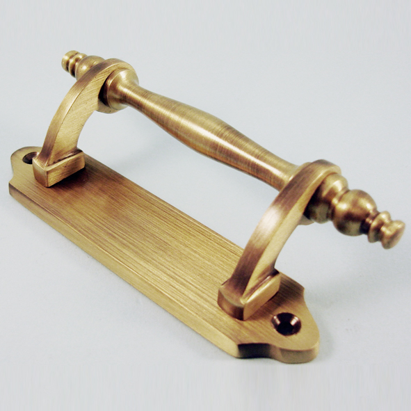 THD276/AB • Antique Brass • Traditional Style Sash Lift Handle